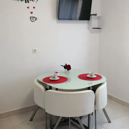 Apartment Ema *