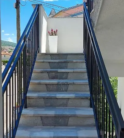 Ema Apartment