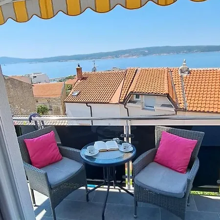 Apartment Ema
