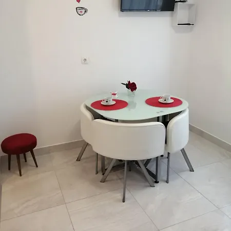 Apartament Ema *